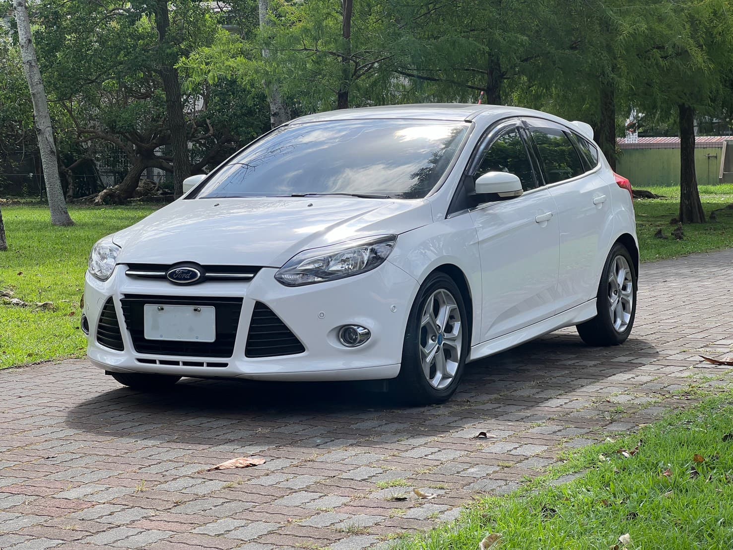 2014 FORD MK3 FOCUS 2.0S 車頭實拍 2014 FORD MK3 FOCUS 2.0S 車頭實拍