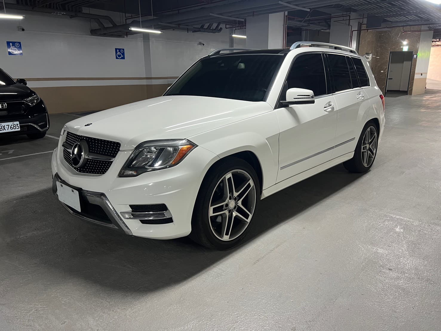 2014 M-BENZ GLK350 AMG 車頭實拍 2014 M-BENZ GLK350 AMG 車頭實拍