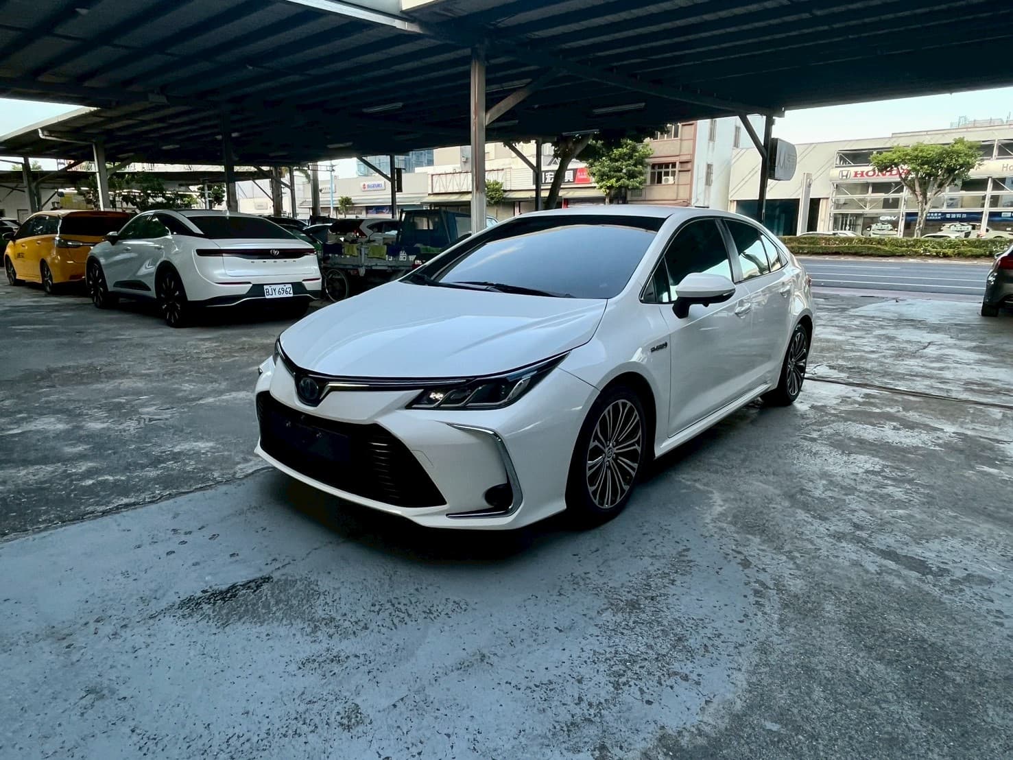 2020 TOYOTA ALTIS 油電旗艦版 車頭實拍 2020 TOYOTA ALTIS 油電旗艦版 車頭實拍
