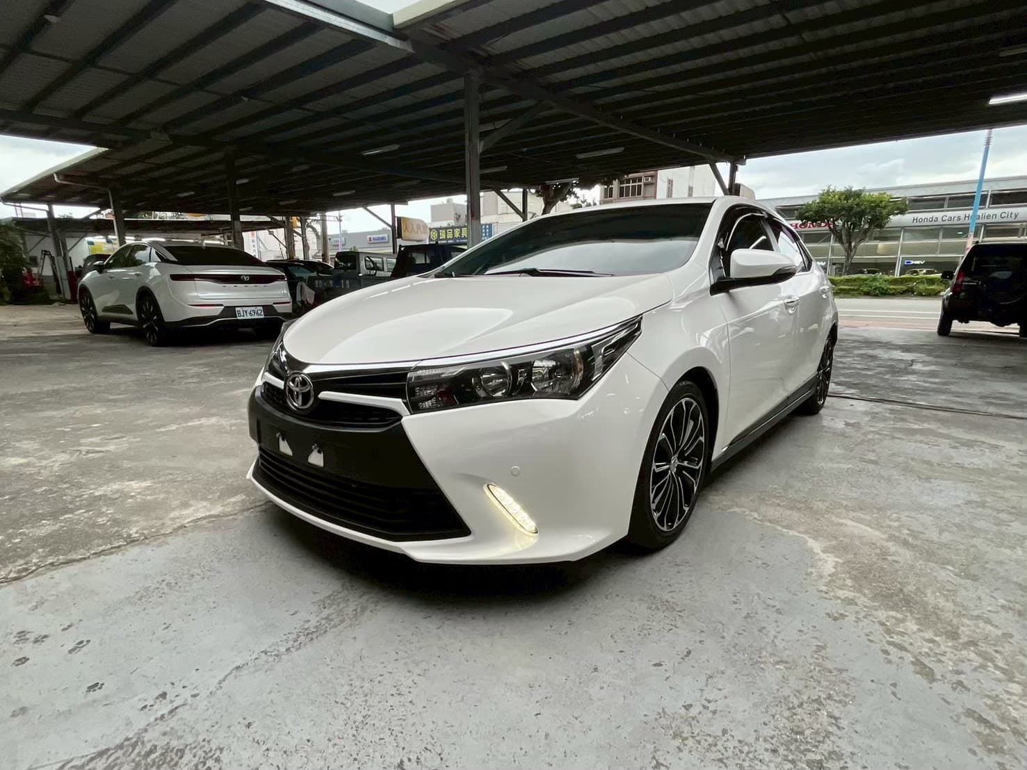 2015 TOYOTA ALTIS X版 車頭實拍 2015 TOYOTA ALTIS X版 車頭實拍